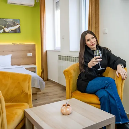 Kalanj I Sobe Belgrade