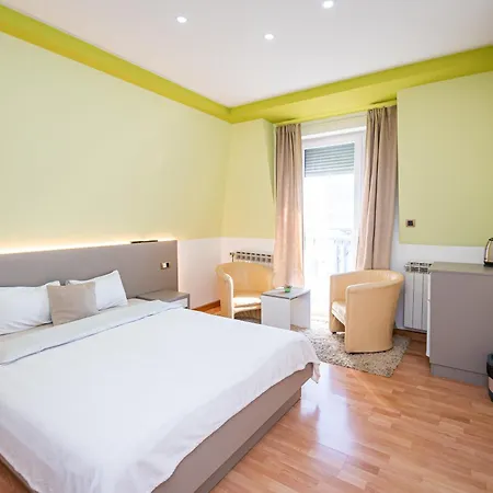 Apartment Kalanj I Sobe *