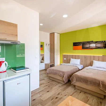 Apartment Kalanj I Sobe *