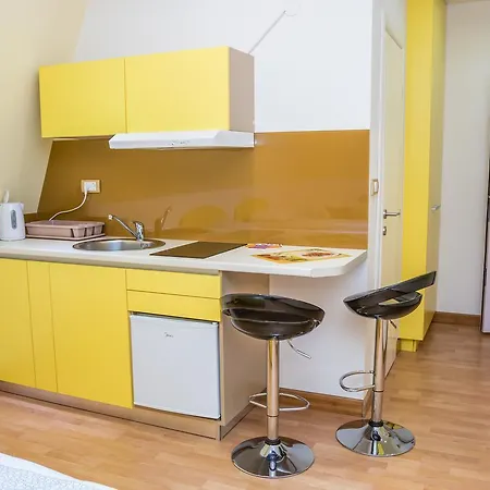 Kalanj I Sobe Belgrade